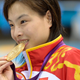 Illustration for article titled Chinese Diver Wins Gold, Is Finally Told That Her Mother Has Cancer And Her Grandparents Died A Year Ago